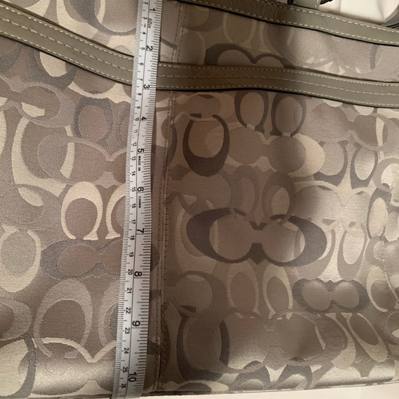 Coach shoulder handbag - Picture 8 of 9